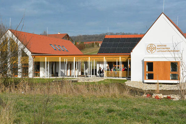 Látogatóközpontok